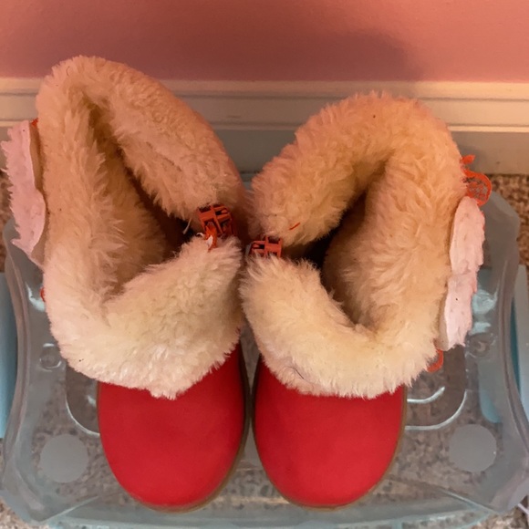 Red Boots - Picture 3 of 5